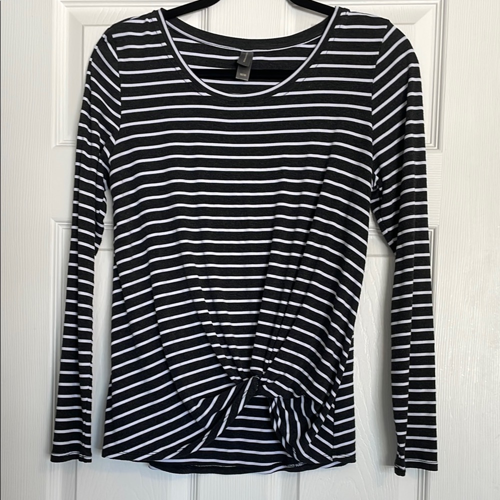 🇨🇦Denver Hayes Striped Women's Top